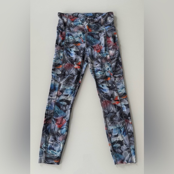 lululemon athletica Pants - Lululemon High-Rise Printed Leggings – Size 6